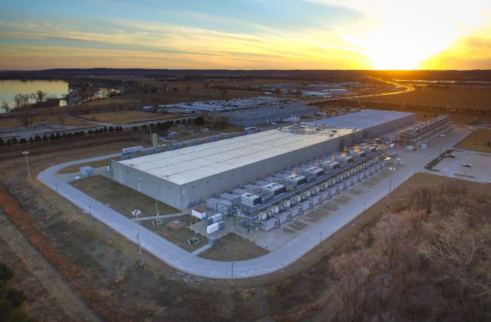 Water tanks for data centers: the dual challenge of cooling and fire protection