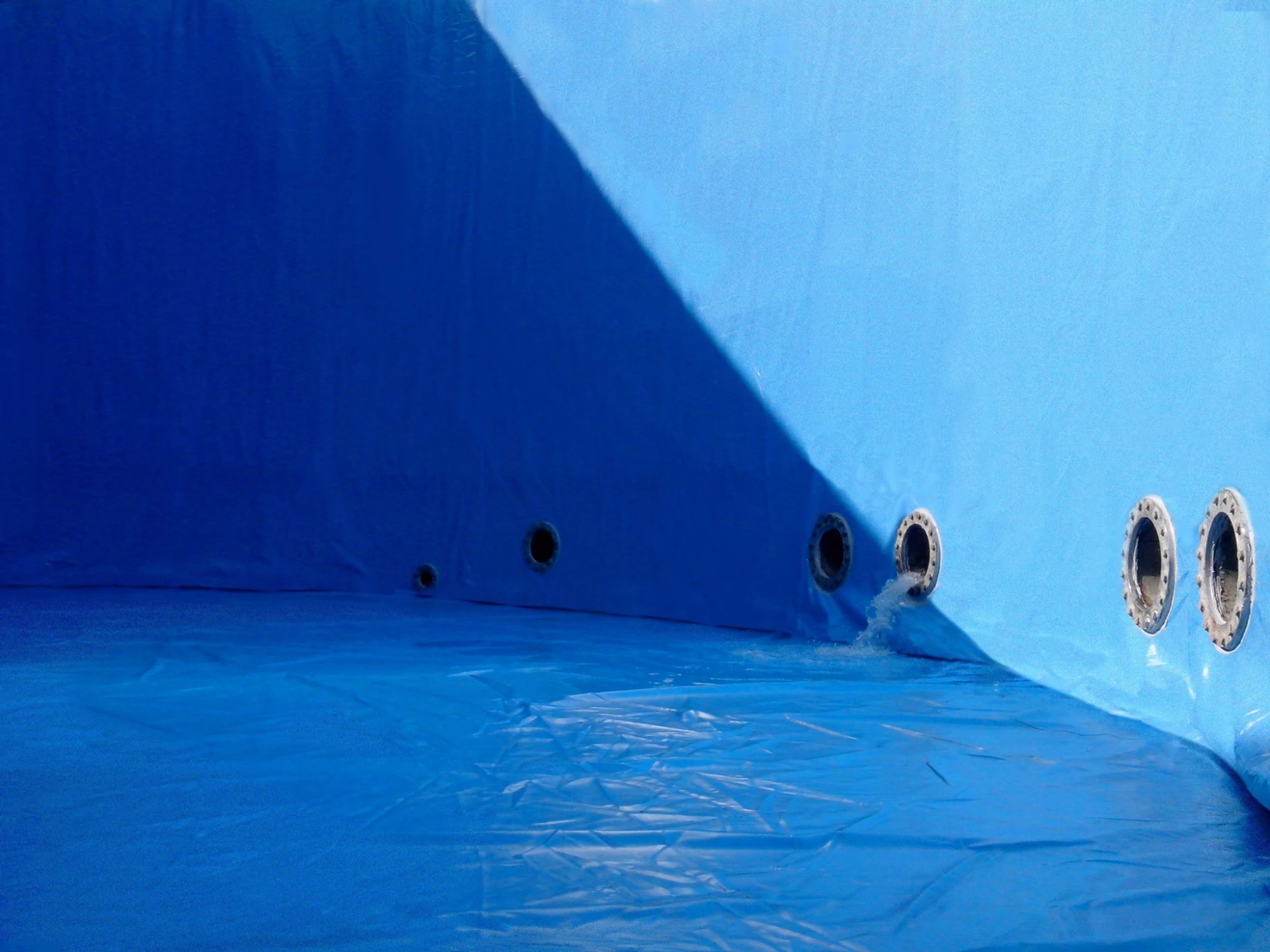 pvc-tank-liner-sealing-storage