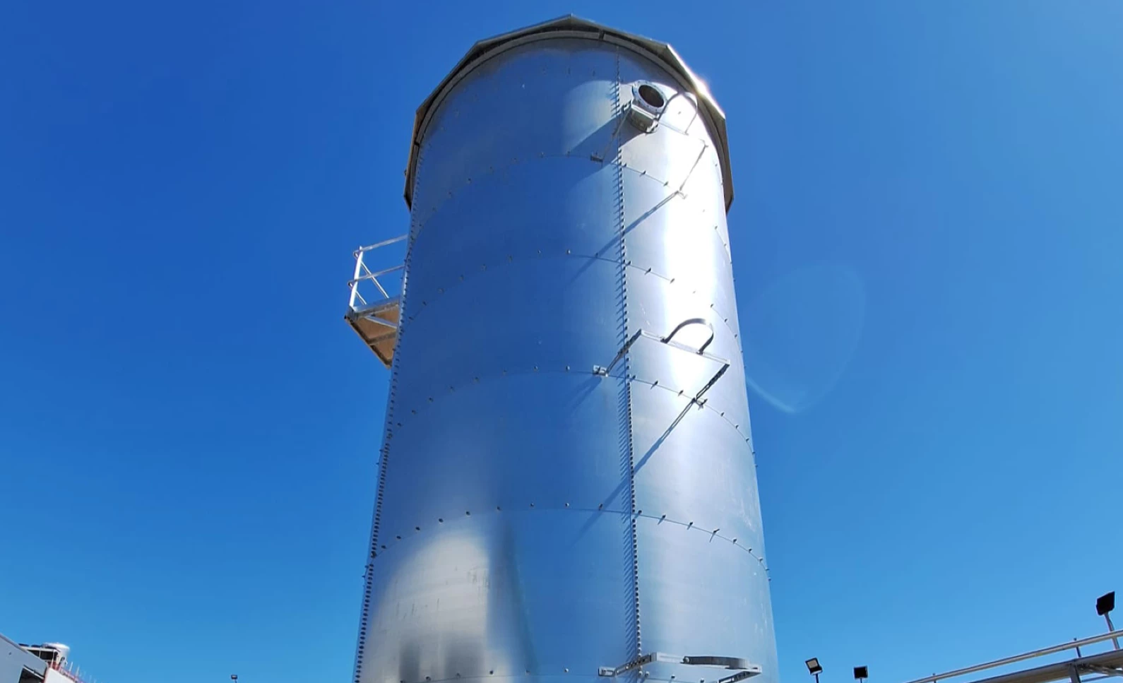 Ultrafiltered Water Storage in Harnes, France