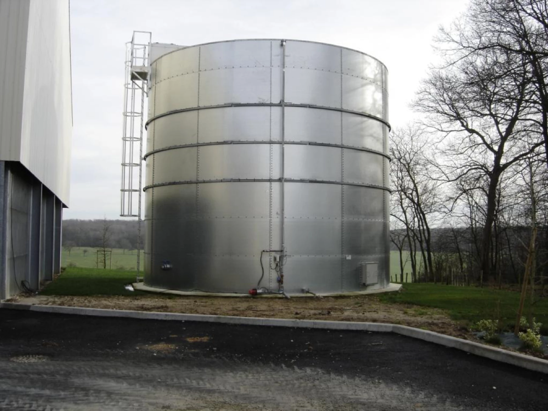 Demineralised and Osmosis Water Tank
