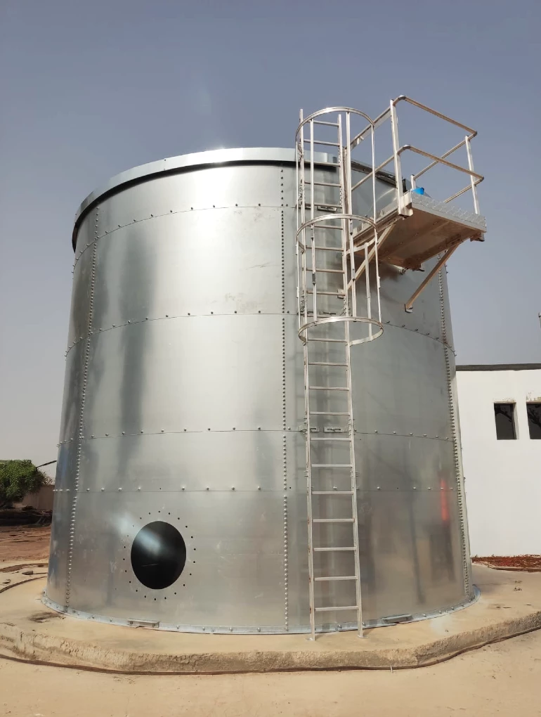Raw water and treated water storage tanks - Senegal