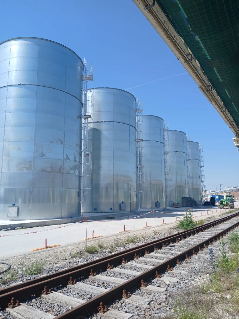 Industrial process reserve tanks in Munich