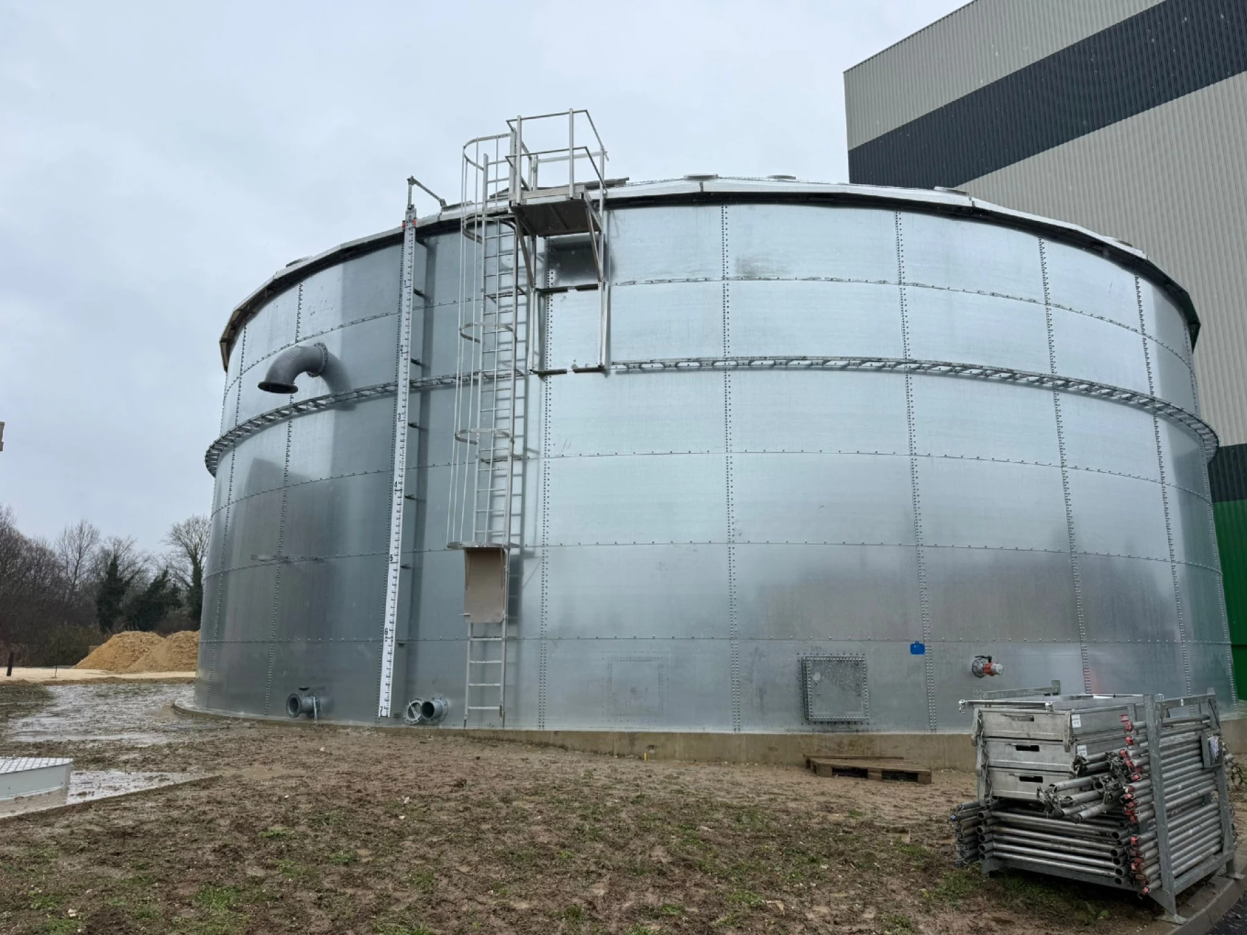 Polluted Water recovery tank in Clermont, France