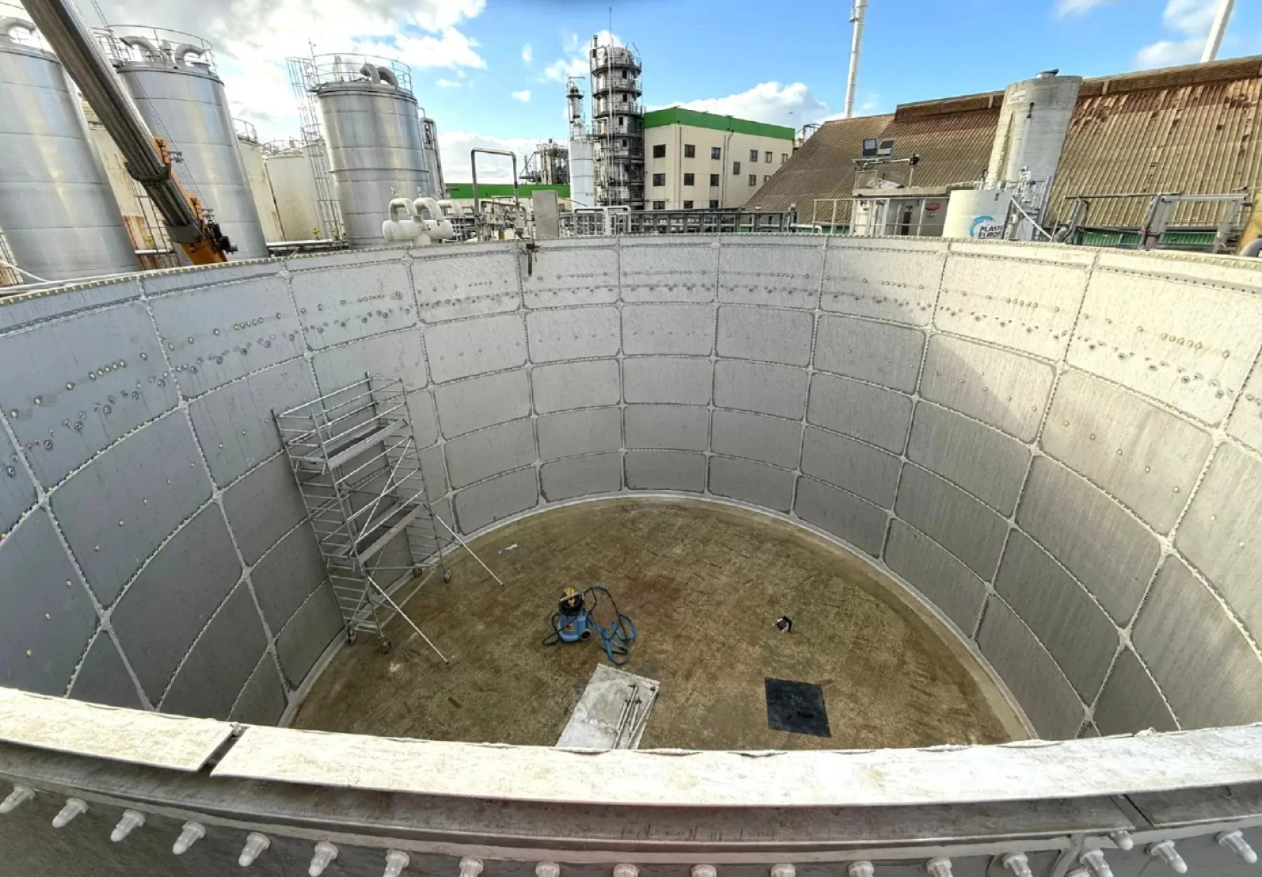 Buffer Tank for Industrial Process Water - Grand-Couronne, France