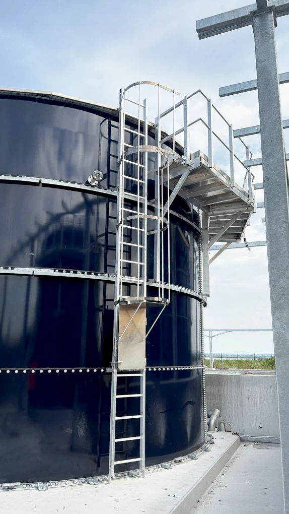 Glass-Fused-to-Steel Buffer Tank in Paimbœuf, France